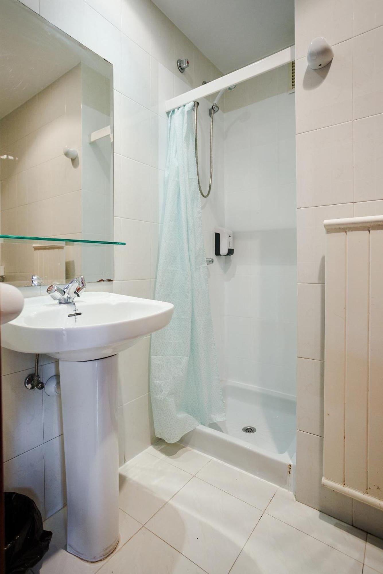 Moon Hostel Bio Bilbao Eksteriør bilde